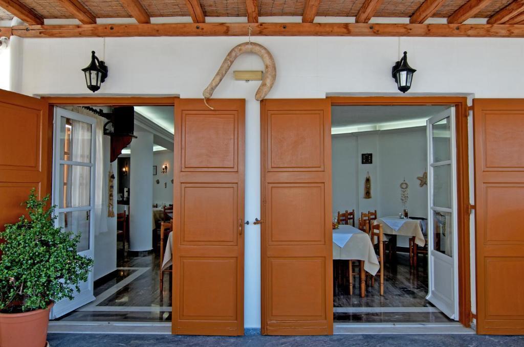 Alex Hotel Tourlos Zewnętrze zdjęcie